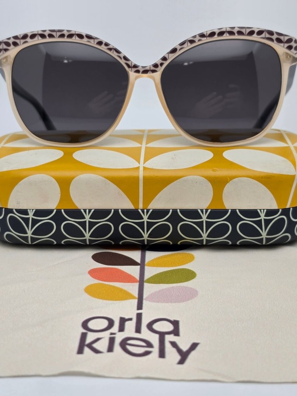Orla Kiely SOK020K Cream Frame Polarized Grey Lens Cat Eye Sunglasses w/ Case
